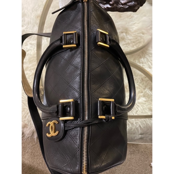 SALE!!! 🎉🎉🎉Chanel Vintage Lambskin Diamond Stitch Boston Bag - Picture 7 of 16